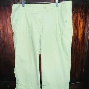 New York and‎ Company capri size 12 Light Green Casual Pants